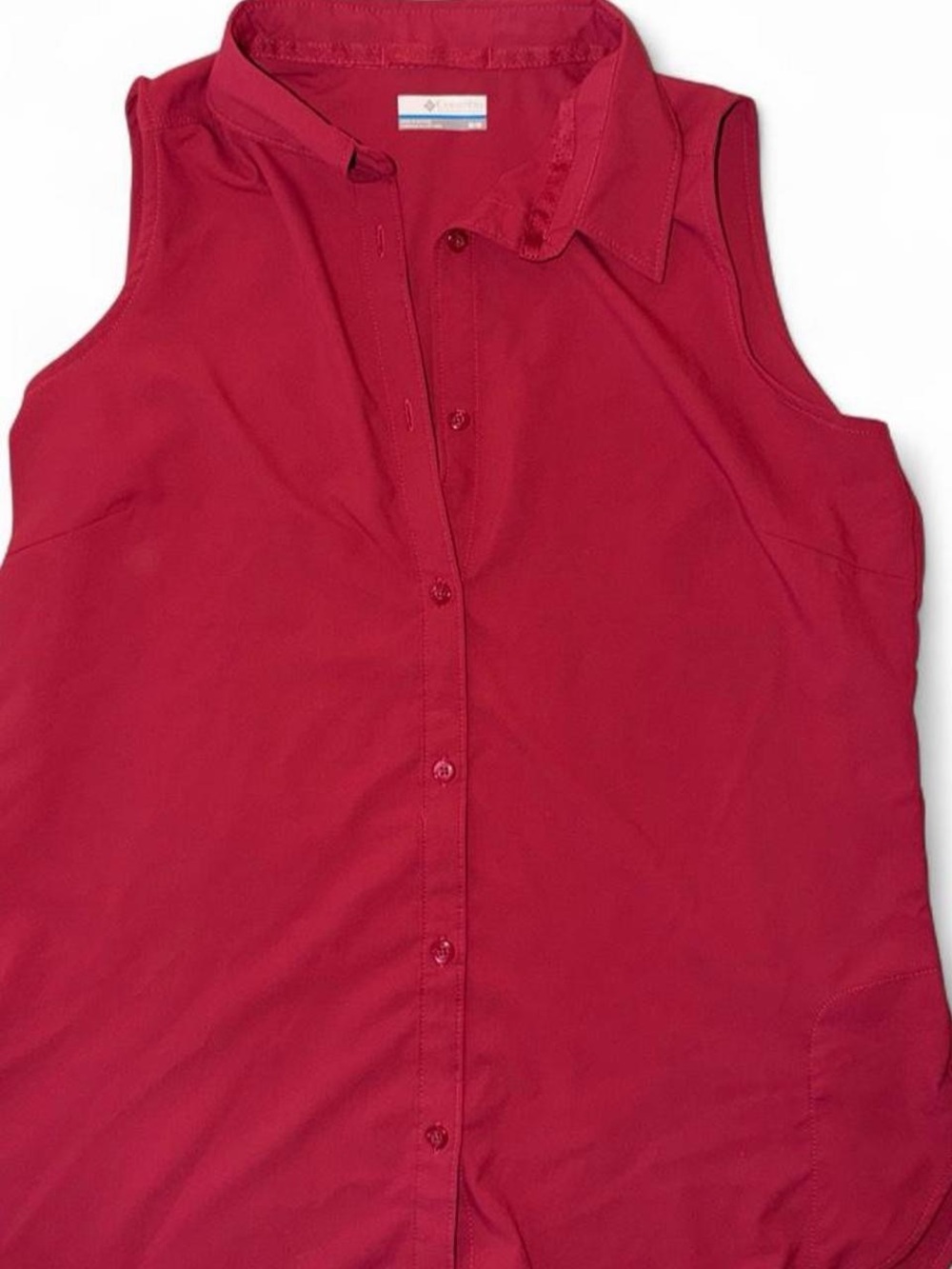 Sleeveless Button-Front Tank Top in Deep Red